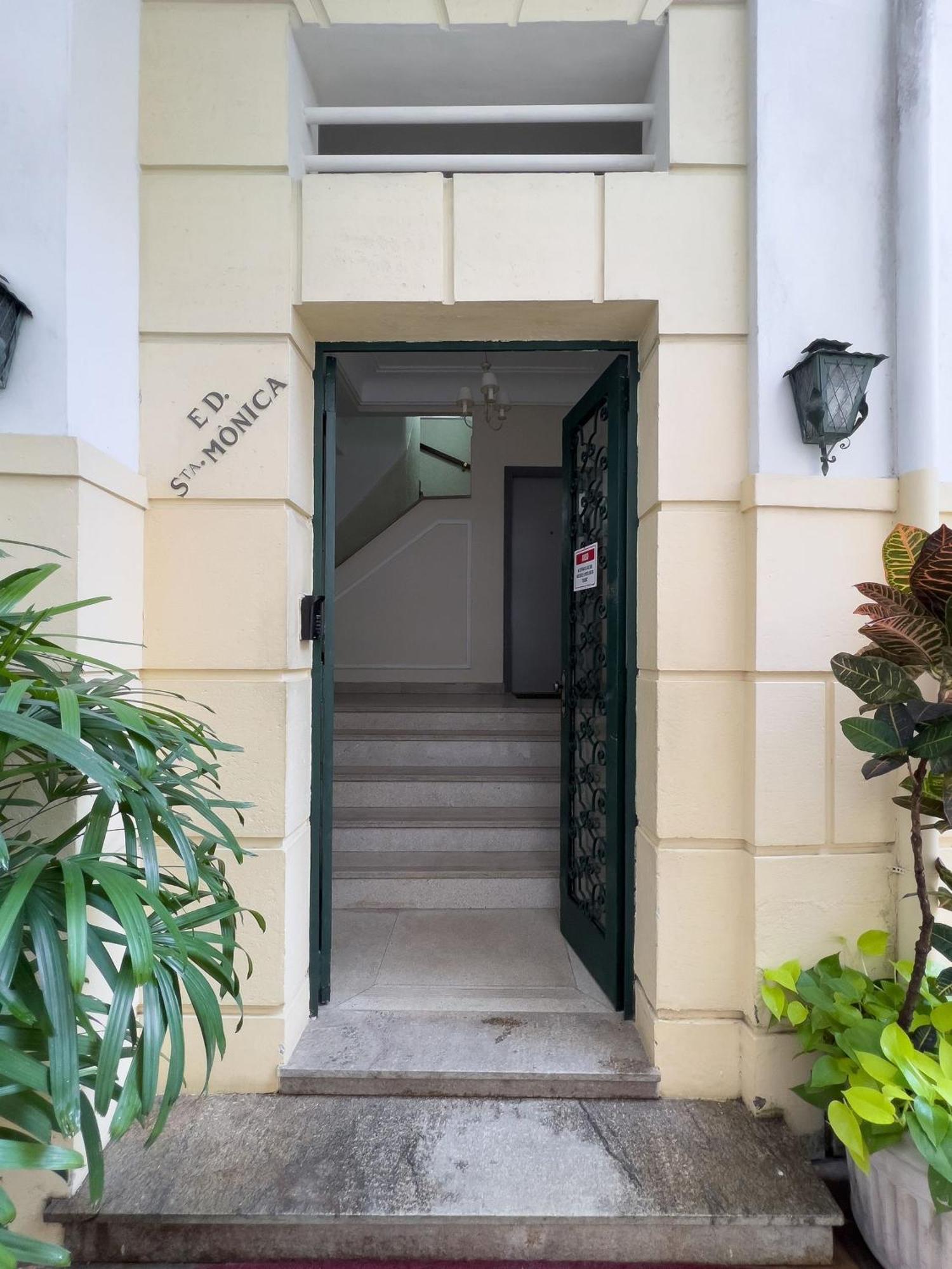 Apt Charmoso Completo Com Ar Condicionado No Leblon Rio de Janeiro Bagian luar foto